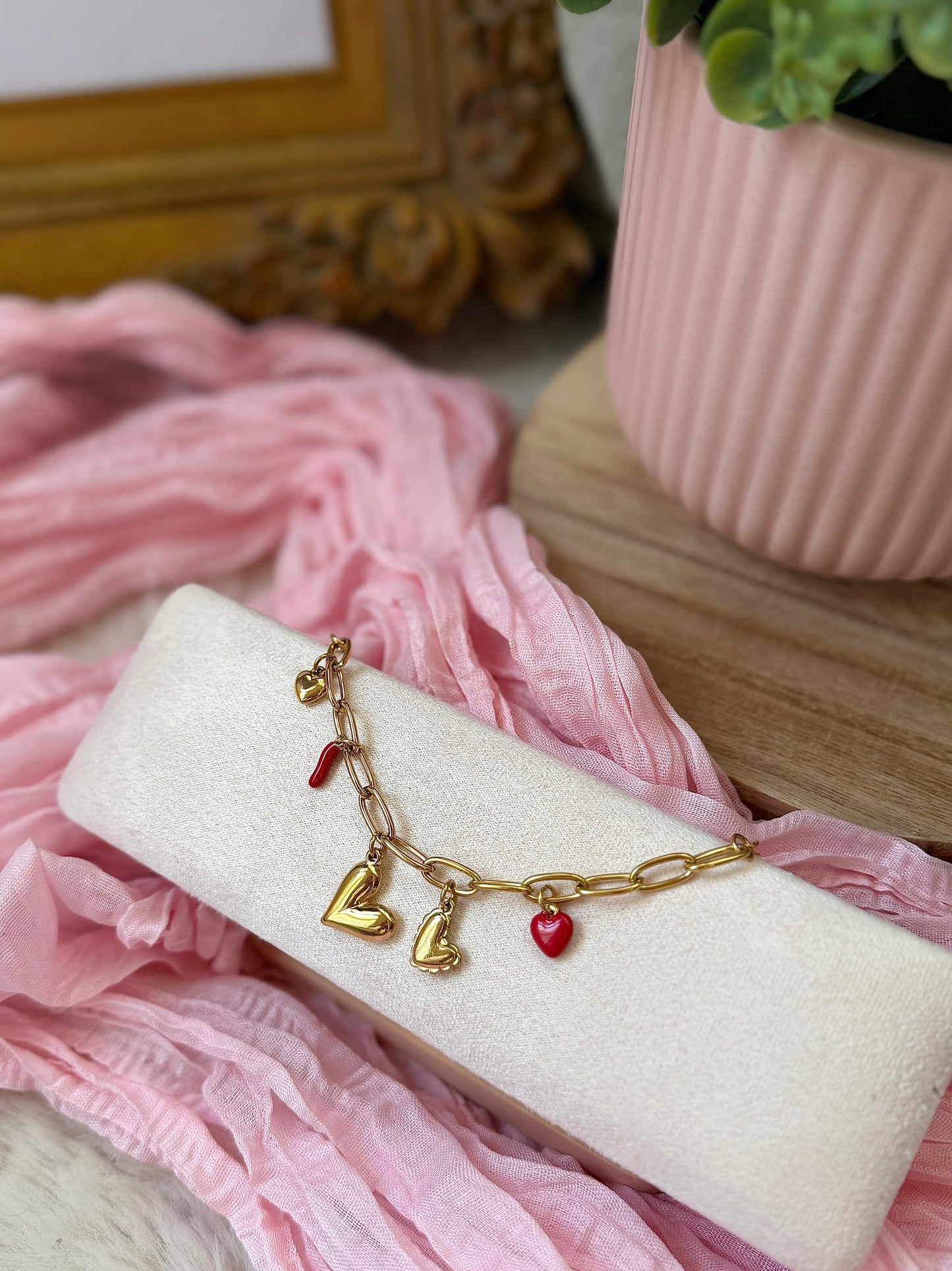 Bracelet love