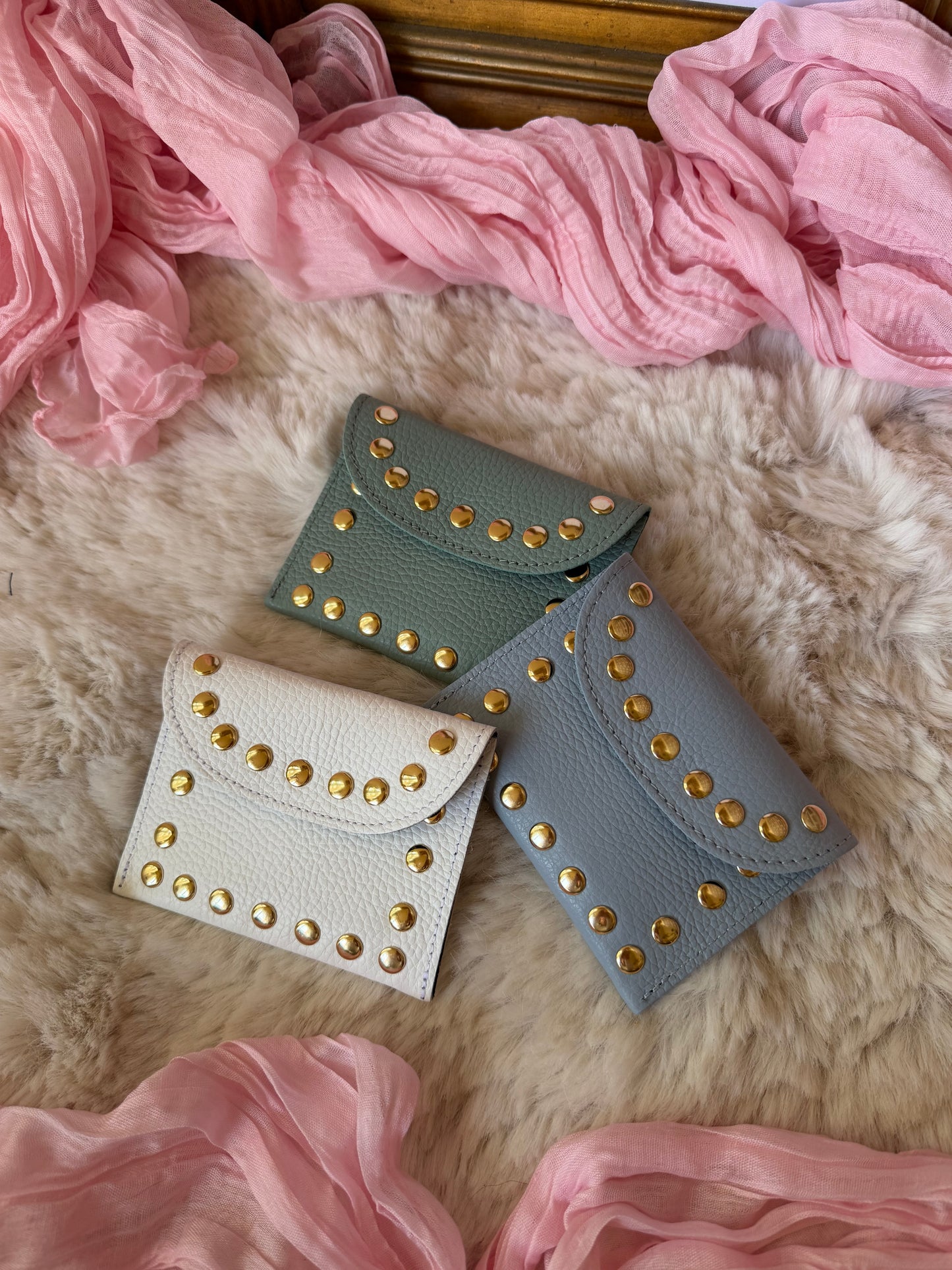Petite pochette à clous
