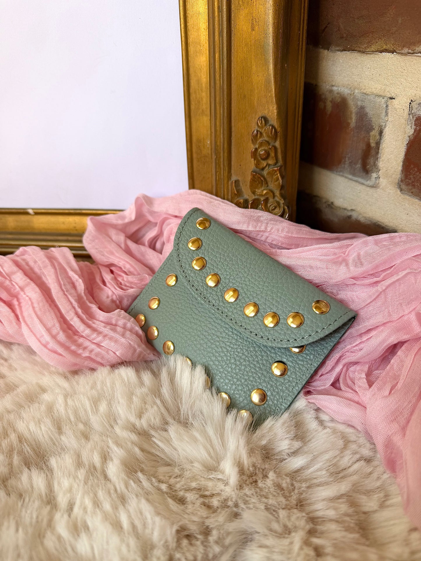 Petite pochette à clous