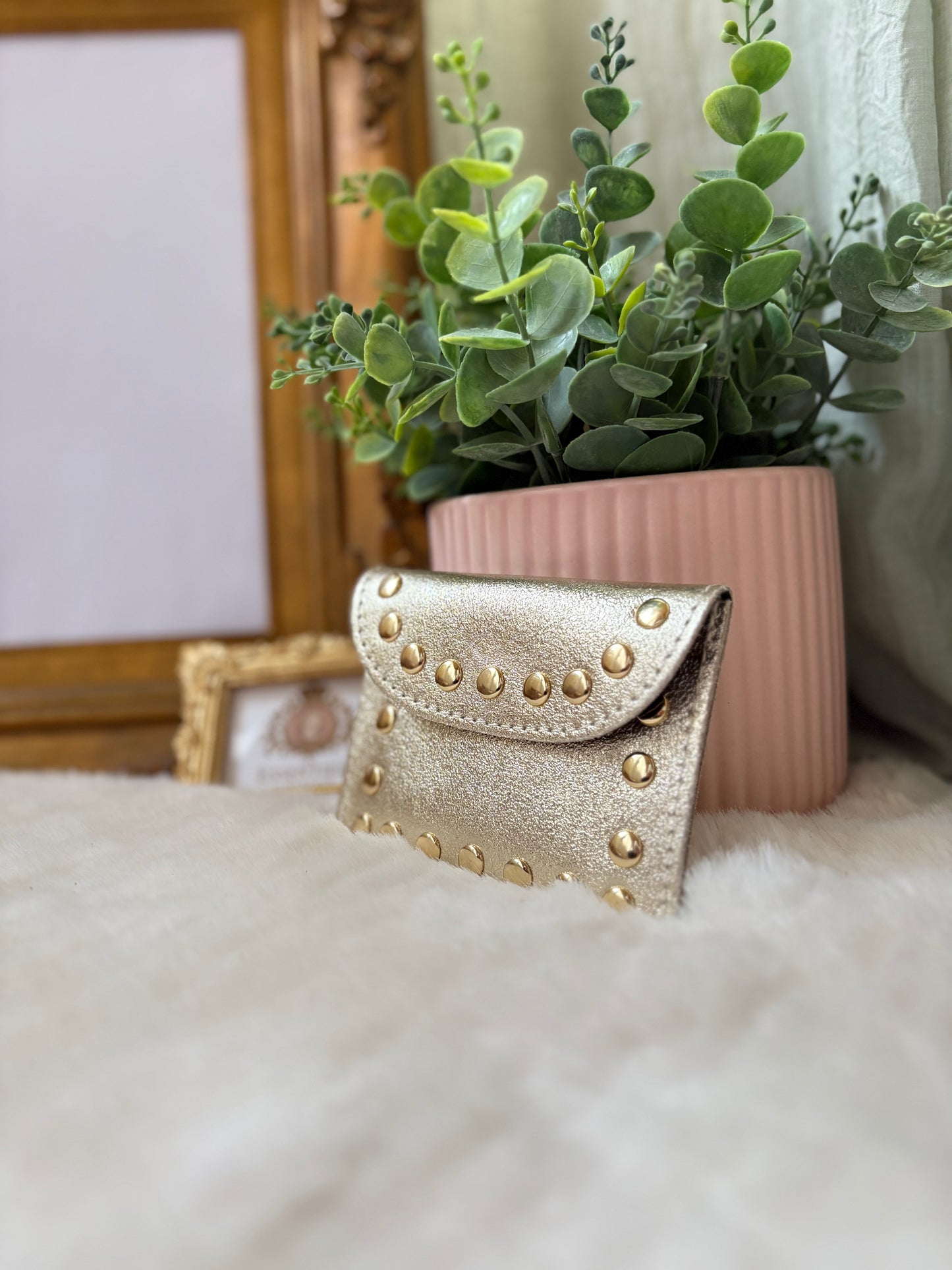 Petite pochette à clous