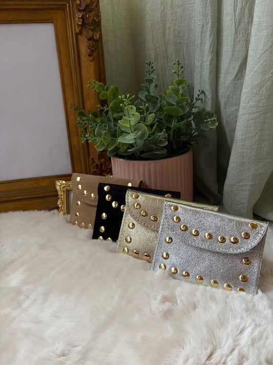 Petite pochette à clous